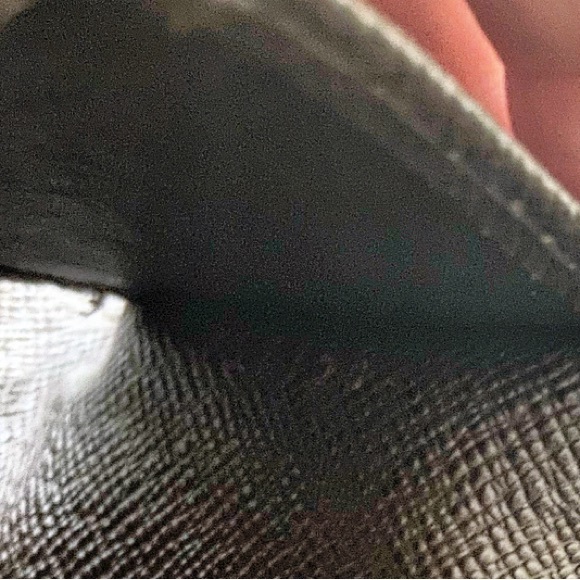 Louis Vuitton 6 Key Holder in Damier Ebene - Picture 12 of 13